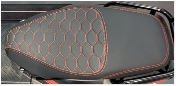 NIU NQi Zadel Buddy Overtrek New Model 2020 RS-Look Rood stiksel
